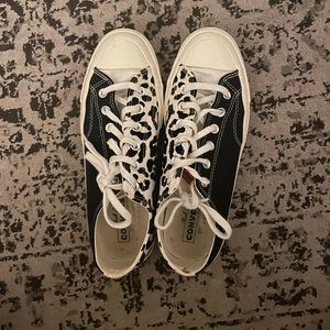 CHEETAH AND BLACK CONVERSE